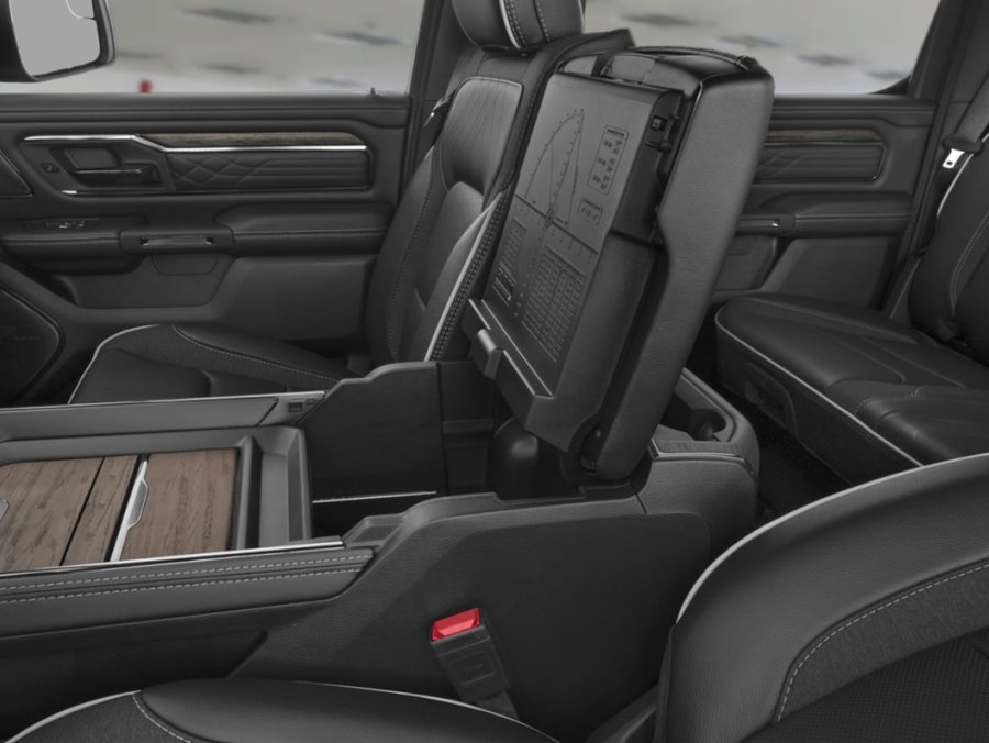 RAM 1500 Limited cabine d'équipe 4x4 caisse de 5 pi 7 po 2026 Couche nacrée cristal noir étincelant