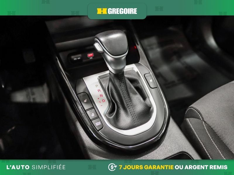 2024 Kia Forte Grey Blainville - photo #25