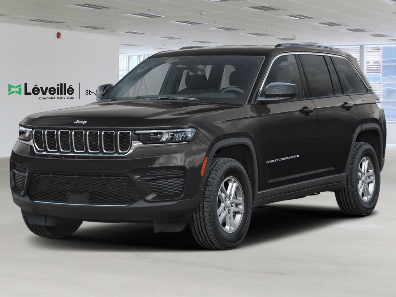 JEEP Grand Cherokee ALTITUDE 2025 Couche nacrée cristal noir étincelant Saint-Jérôme - photo #0