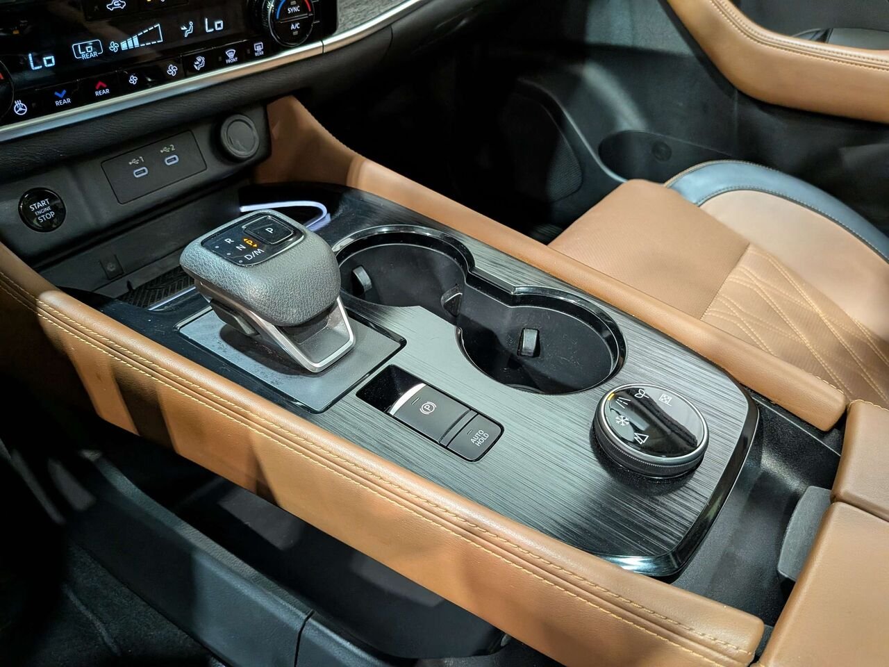 2024 Nissan Rogue AWD Platinum Red Val-David - photo #32