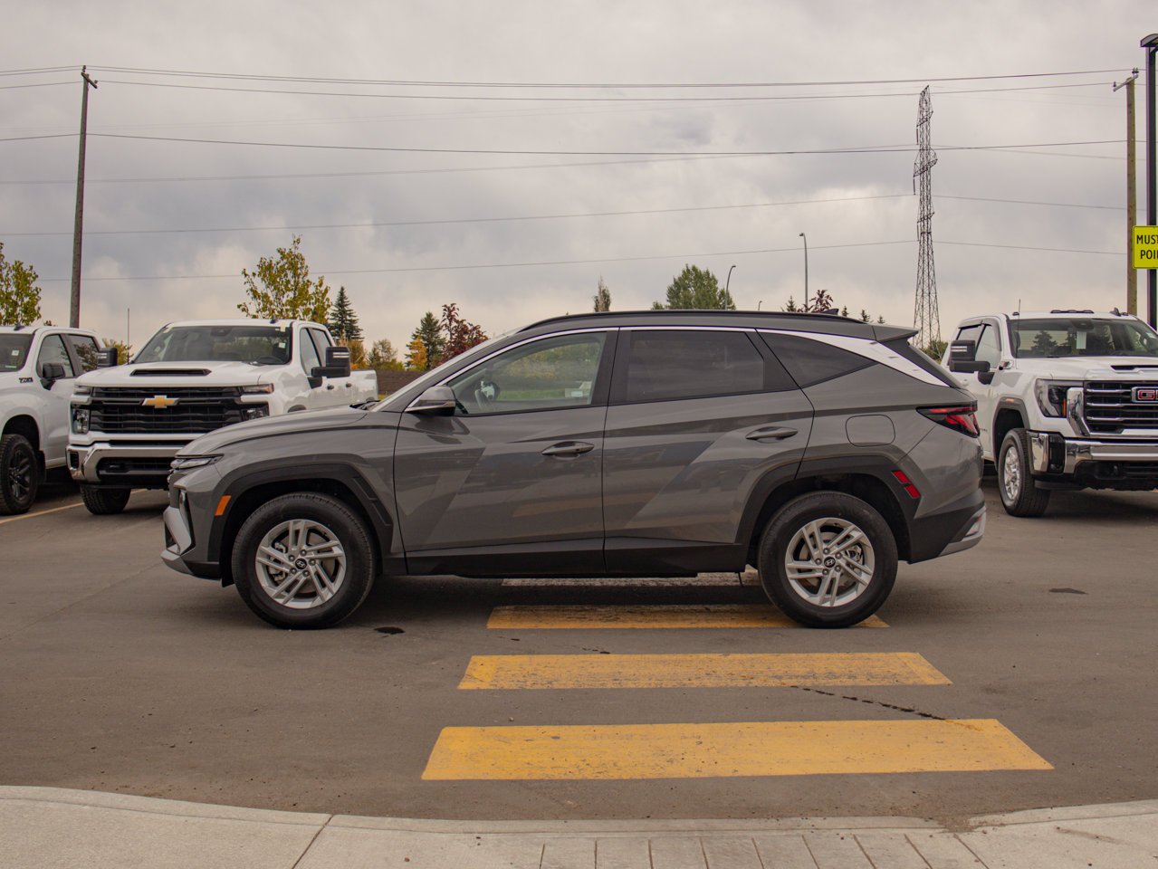 2025 Hyundai Tucson Preferred AWD Grey Sherwood Park - photo #6