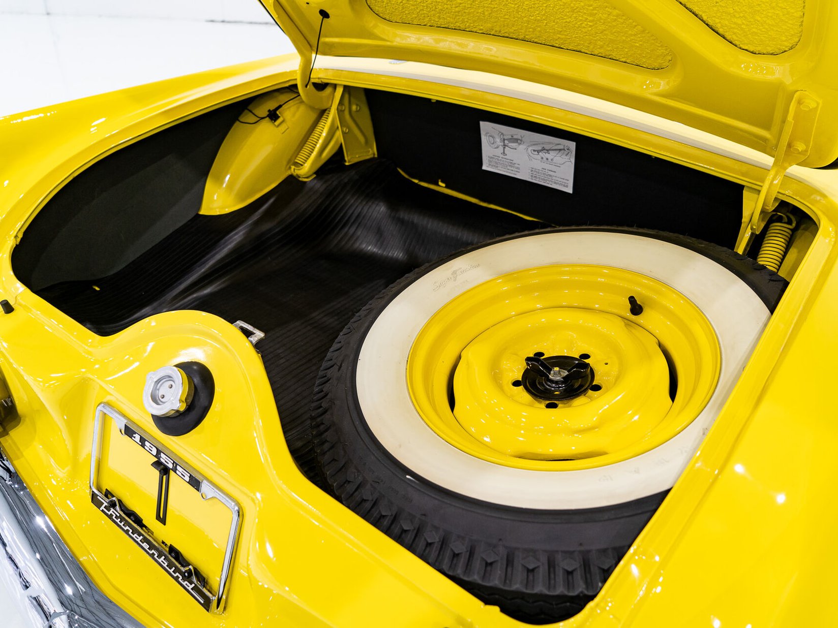 Ford Thunderbird **PRICE IN USD** Fully restored 1955 Montréal - photo #84