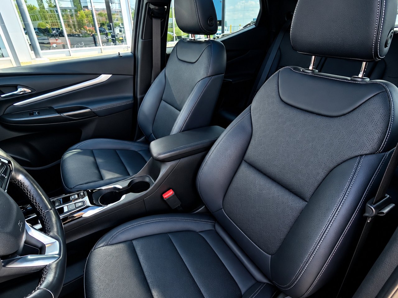 2022 Chevrolet Bolt EUV Premier Black Granby - photo #11