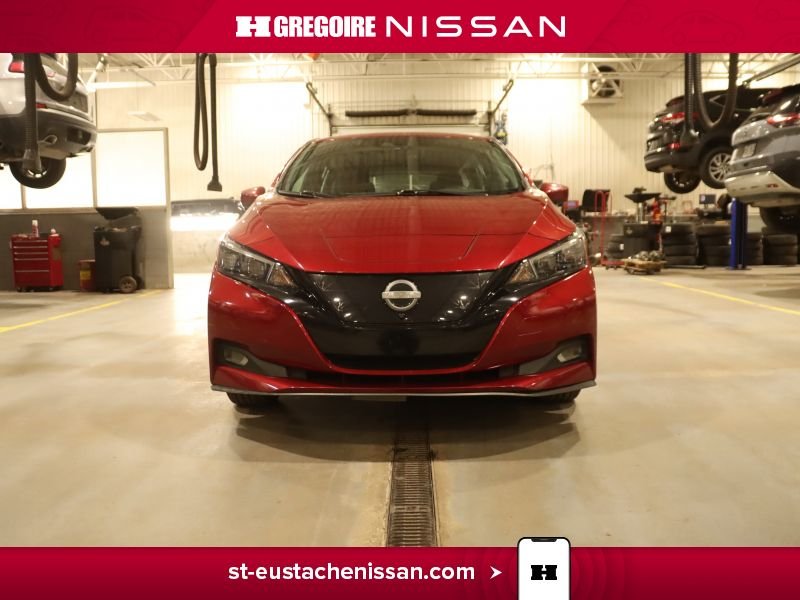2023 Nissan Leaf Red Laval - photo #1