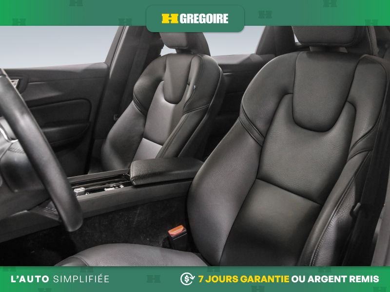 2021 Volvo XC60 White Blainville - photo #13