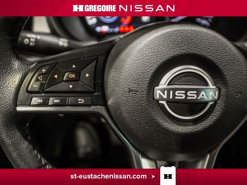 2023 Nissan Kicks White Laval - photo #18