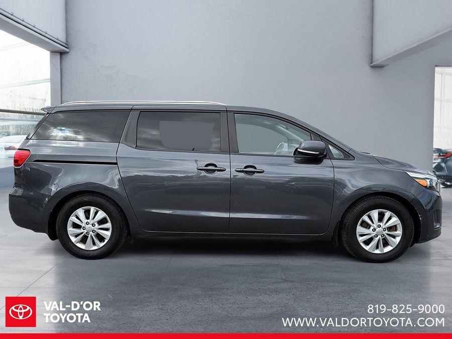 2016 Kia Sedona LX+ familiale 4 portes Grey