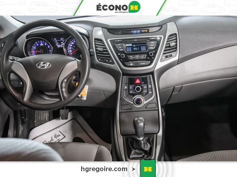2016 Hyundai Elantra Red Saint-Eustache - photo #18