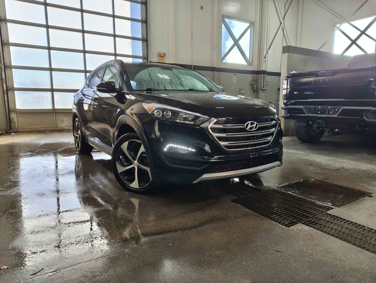 2017 Hyundai Tucson AWD 4dr 1.6L Limited Black Sherwood Park - photo #1