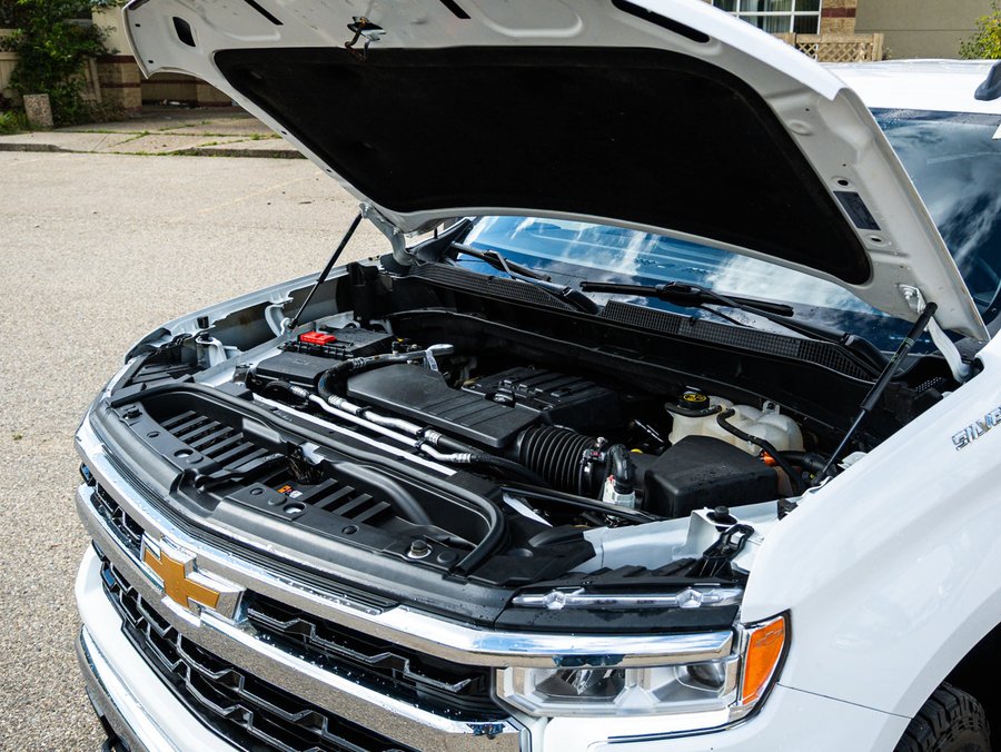 2023 Chevrolet Silverado 1500 LT 2.7L | Trailering Package White