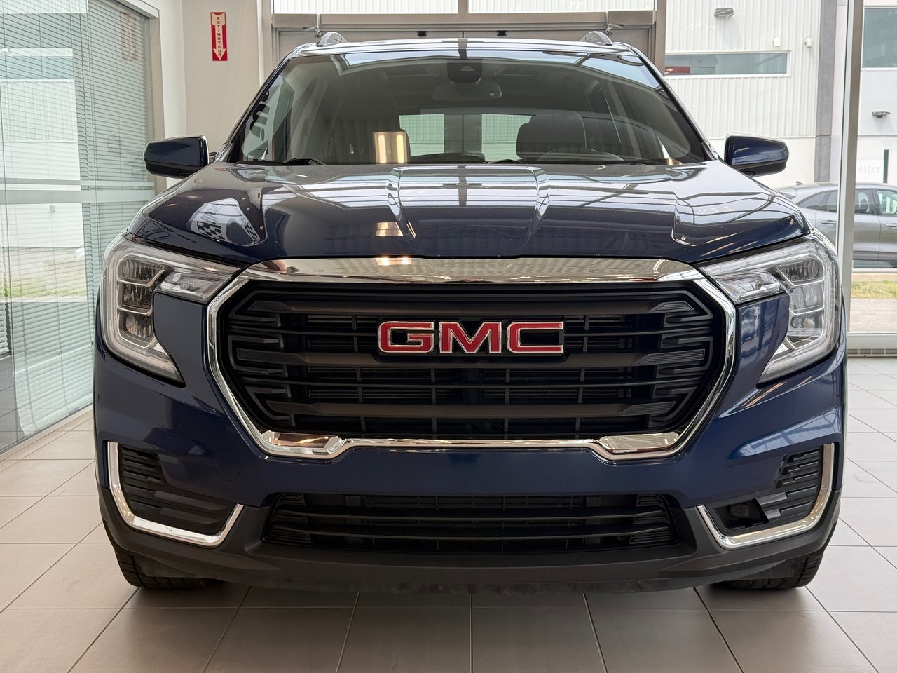 2022 GMC Terrain Notre-Dame-des-Prairies - photo #2