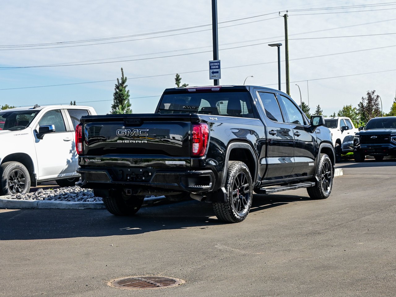 2023 GMC Sierra 1500 4WD Crew Cab 147 Elevation Black Sherwood Park - photo #12
