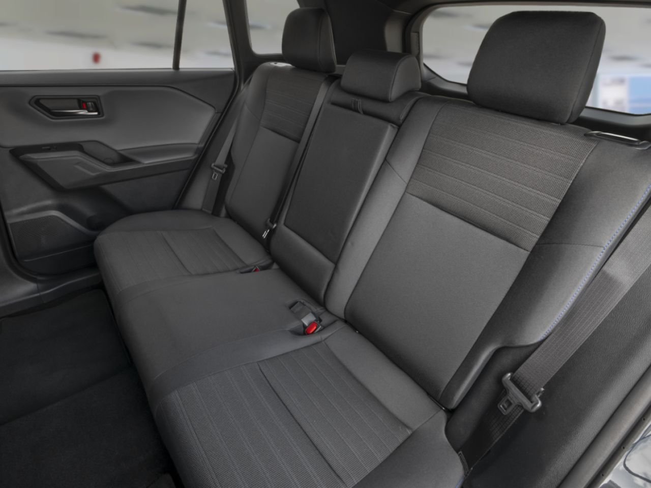 2026 Toyota RAV4 Plug-In Hybrid Storm Cloud Mont-Laurier - photo #10