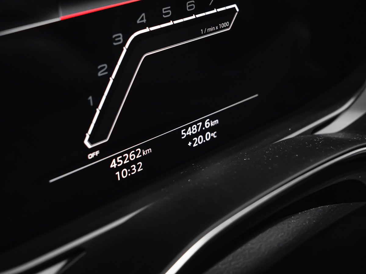 2023 Audi RS 6 Avant Black Montreal - photo #17