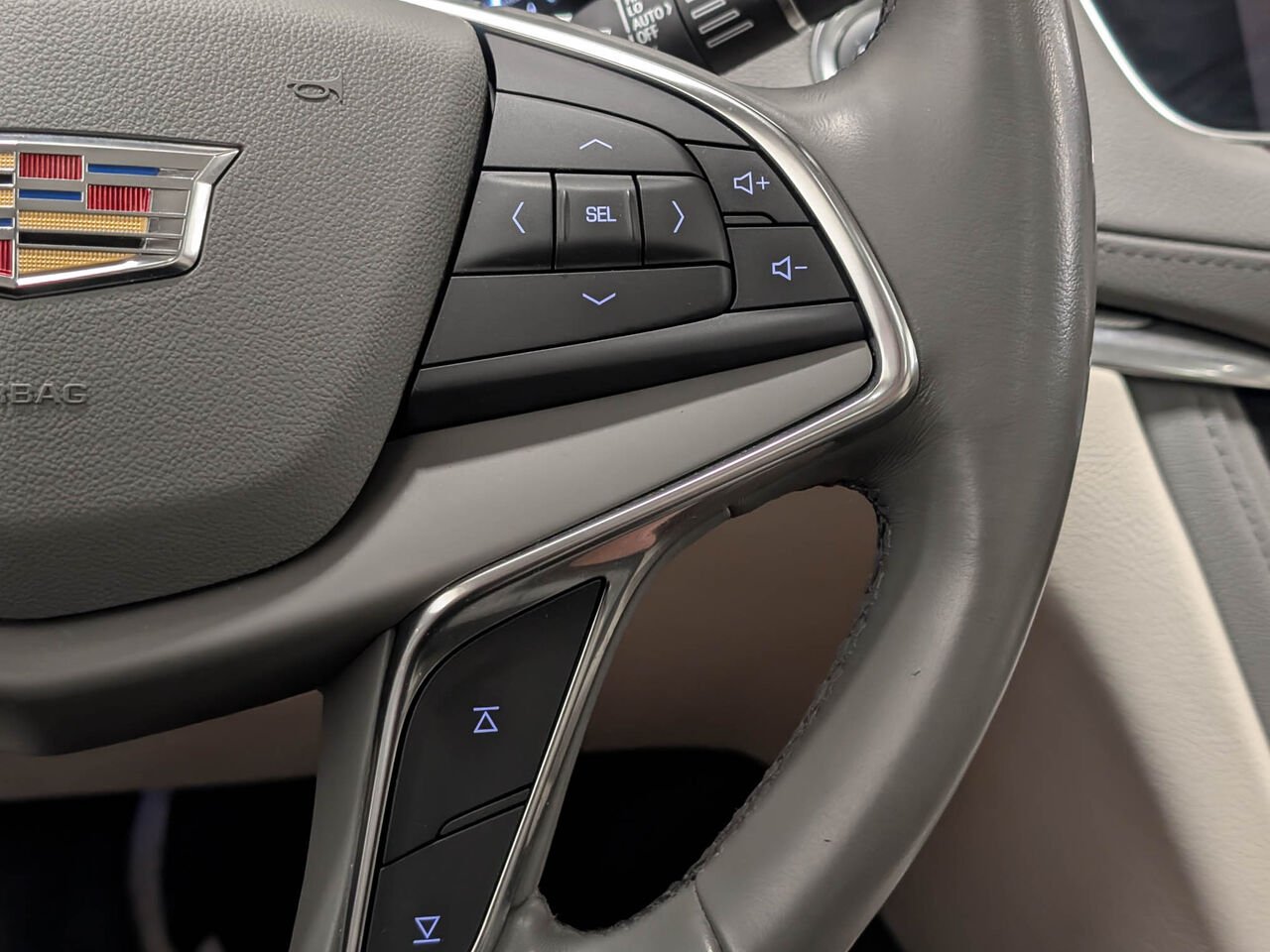 CADILLAC XT5 LUXURY Bas Kilométrage 8 Pneus 2019 Rouge Sherbrooke - photo #17