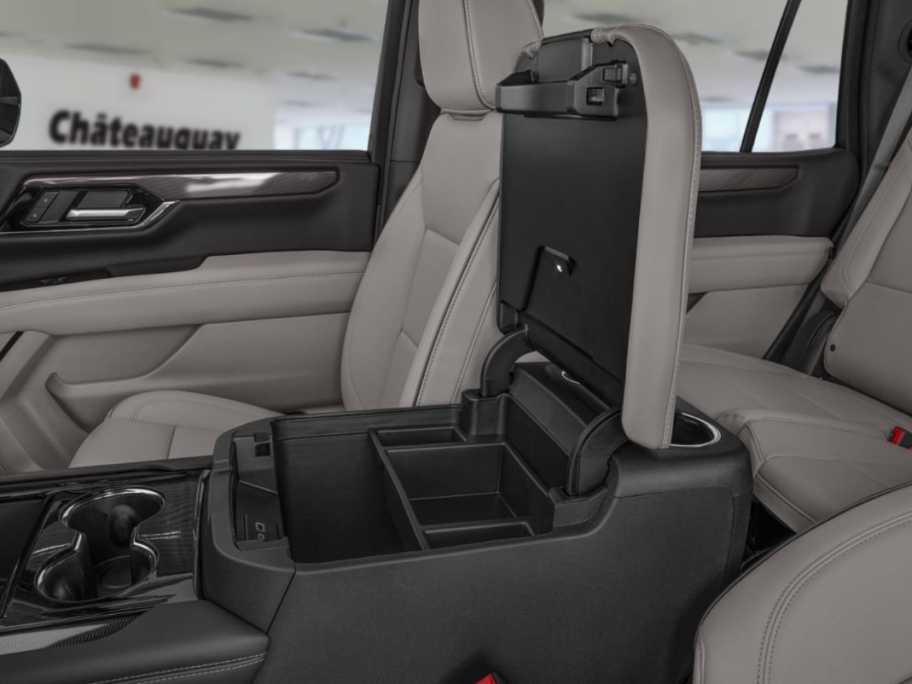 GMC Yukon YUKON 4WD DENALI (5SA) 2026 Noir onyx Châteauguay - photo #11
