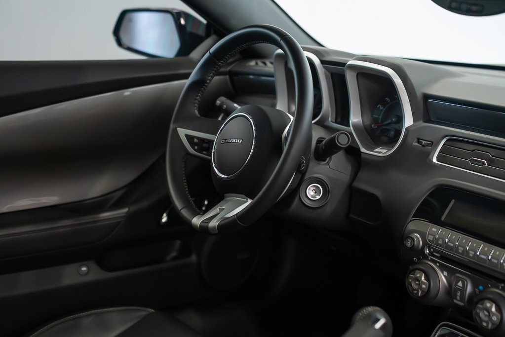 2010 Chevrolet Camaro SS 2SS // LOW KM Black Kirkland - photo #12