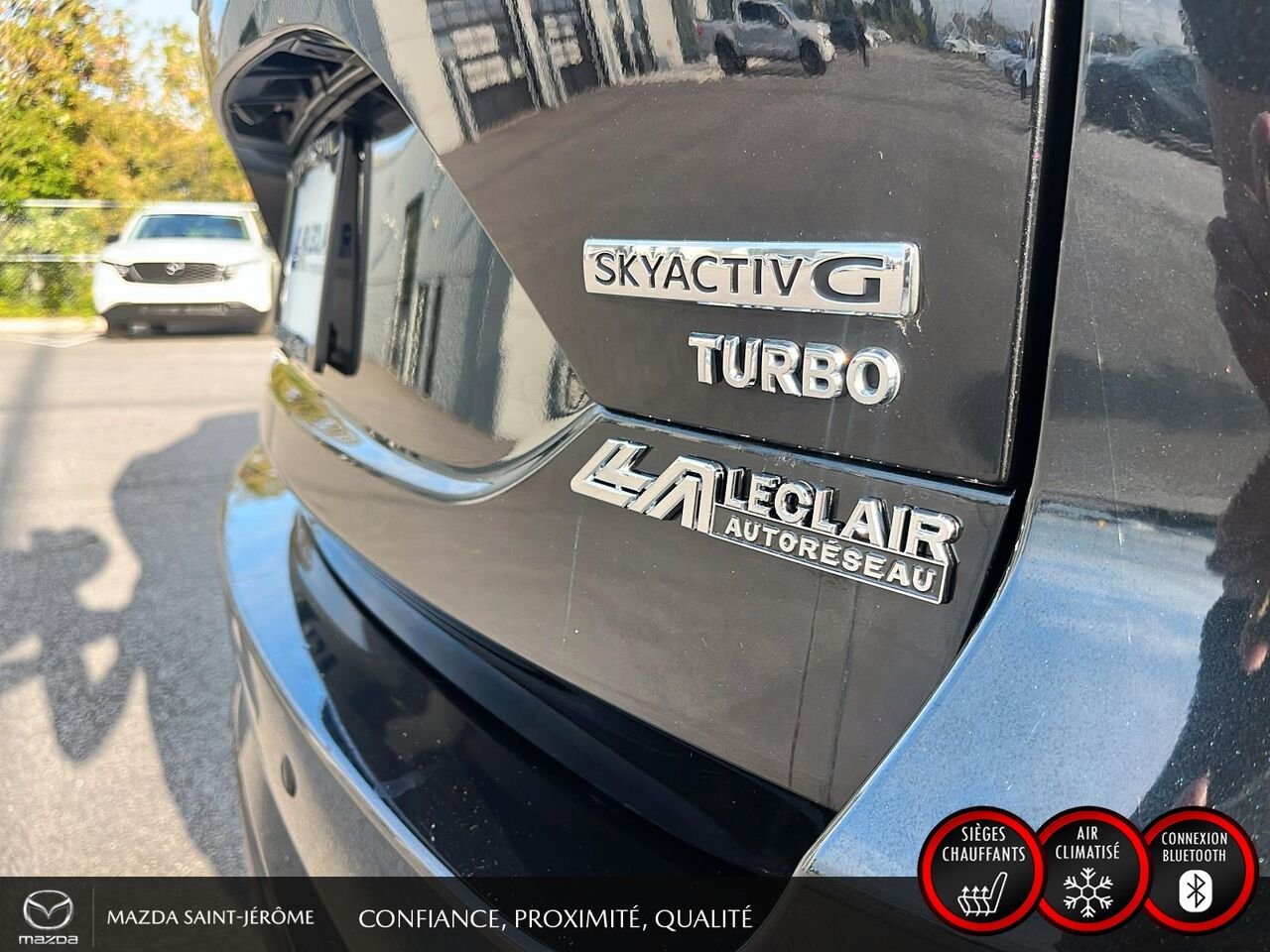 2022 Mazda CX-5 Signature | AWD | TOIT OUVRANT | CUIR NAPPA | NAVIGATION | TÊTE HAUTE Black Saint-Jérôme - photo #8