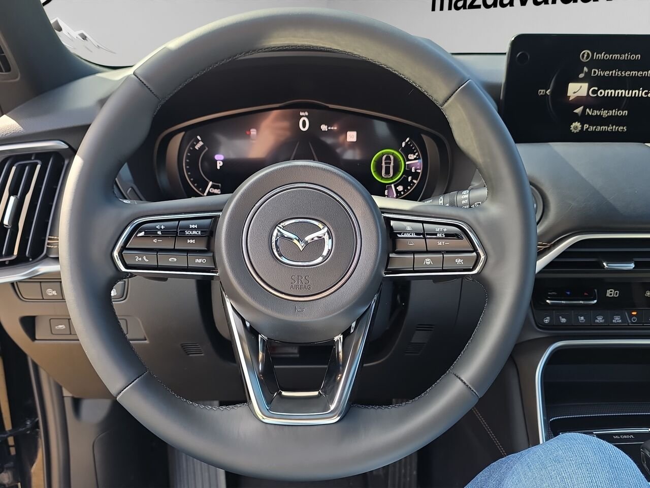 2026 Mazda CX-90 PHEV GT PHEV, toit pano, cuir, sièges ventilés Jet Black Mica Val-David - photo #8