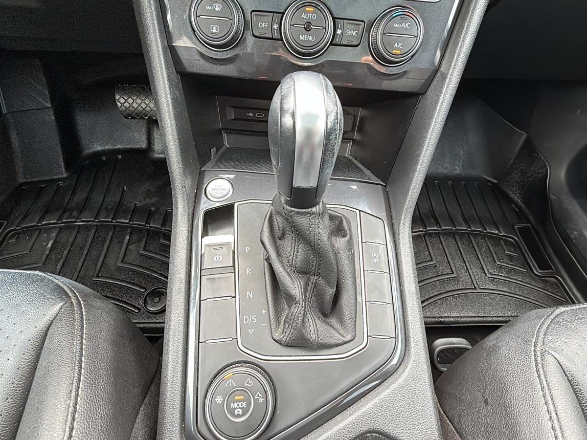 2020 Volkswagen Tiguan Green Rouyn-Noranda - photo #14
