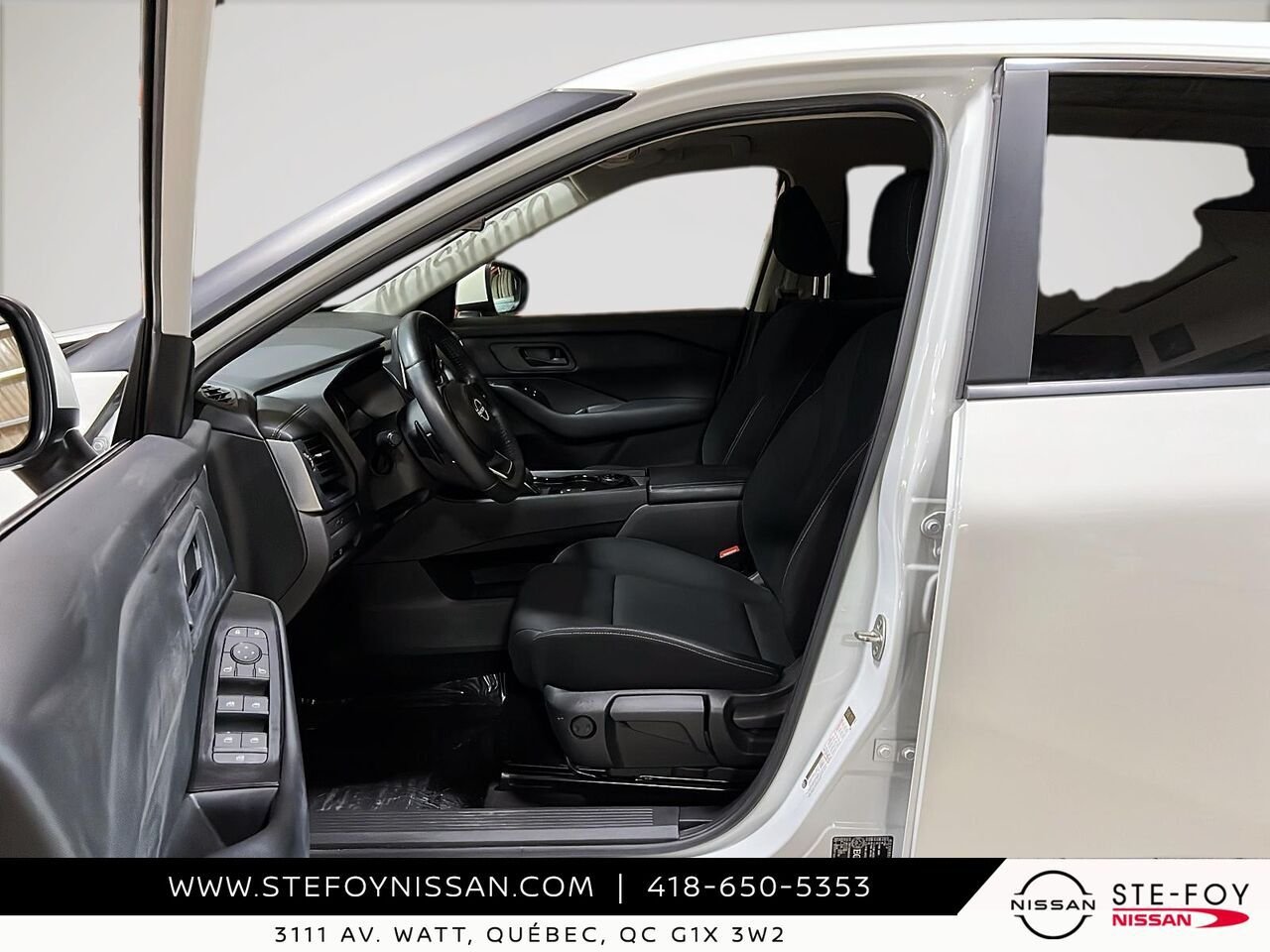 2024 Nissan Rogue White Ste-Foy - photo #8