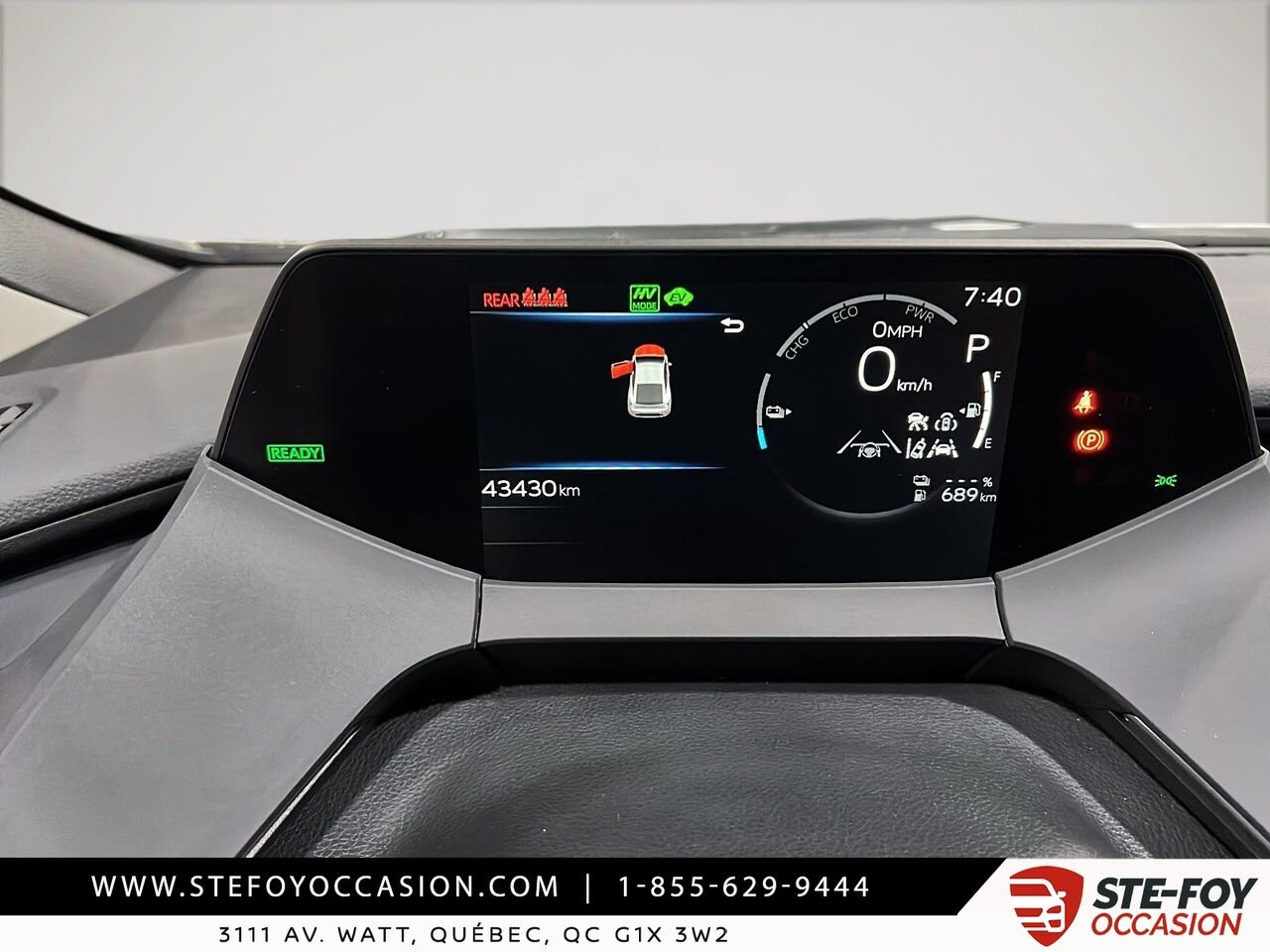 2025 Toyota Prius PLUG-IN hybride SE White Québec - photo #11
