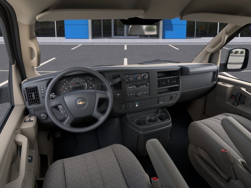 CHEVROLET Fourgonnette Express utilitaire EXPRESS CARGO 2500 REG WB (1WT) 2026 BLANC SOMMET Mont-Laurier - photo #4