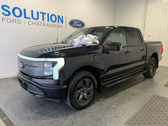 2024 Ford F-150 Lightning LARIAT 2024 Black