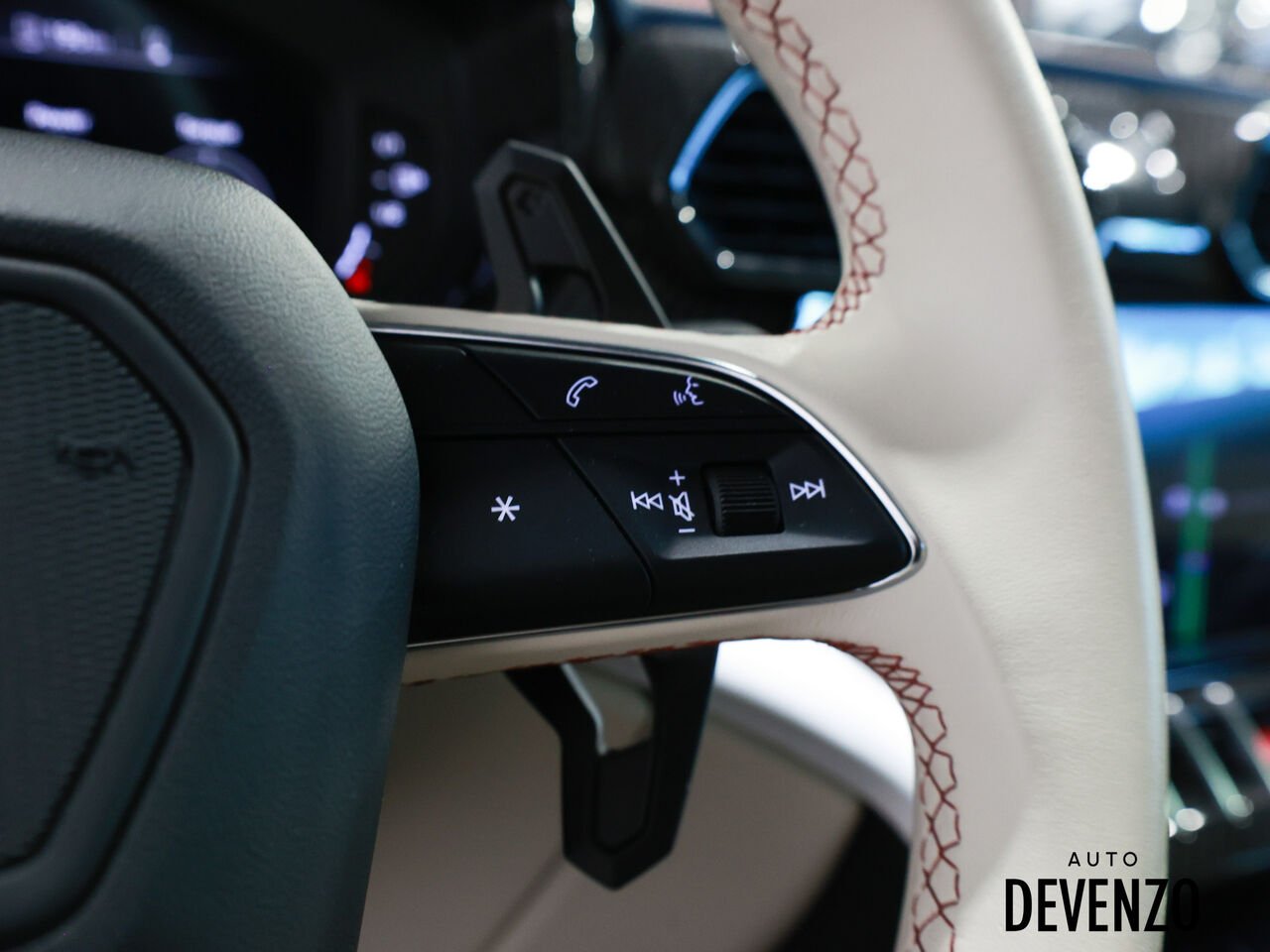 2023 Lamborghini Urus Black Saint-Eustache - photo #15