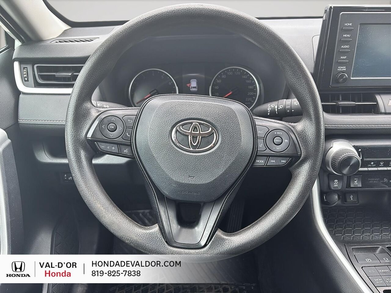 2021 Toyota RAV4 LE AWD BAS KM White Val-d'Or - photo #8