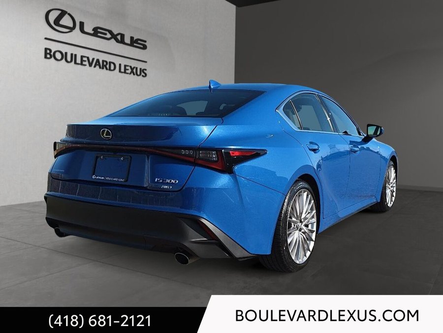 Lexus IS IS 300 TI 2023 Bleu