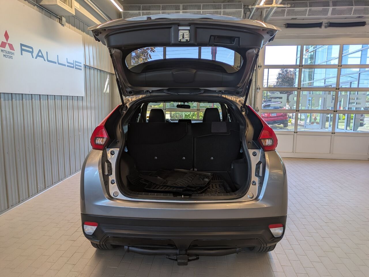 2020 Mitsubishi Eclipse Cross Grey Gatineau - photo #3