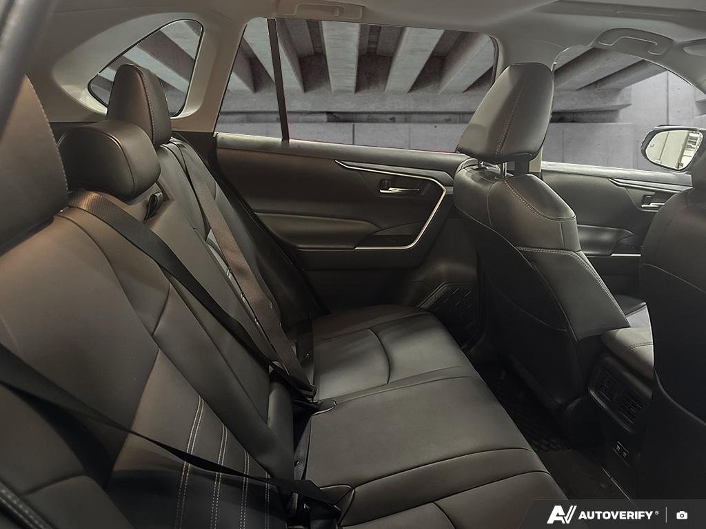 2021 Toyota RAV4 2602370A | XLE Silver Edmonton - photo #22