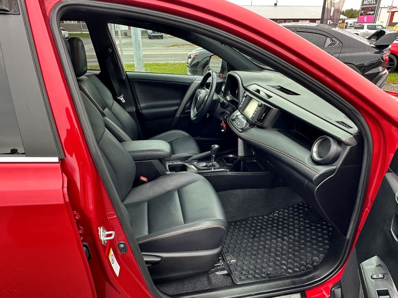2016 Toyota RAV4 SE RAV4 SE Red Matane - photo #11