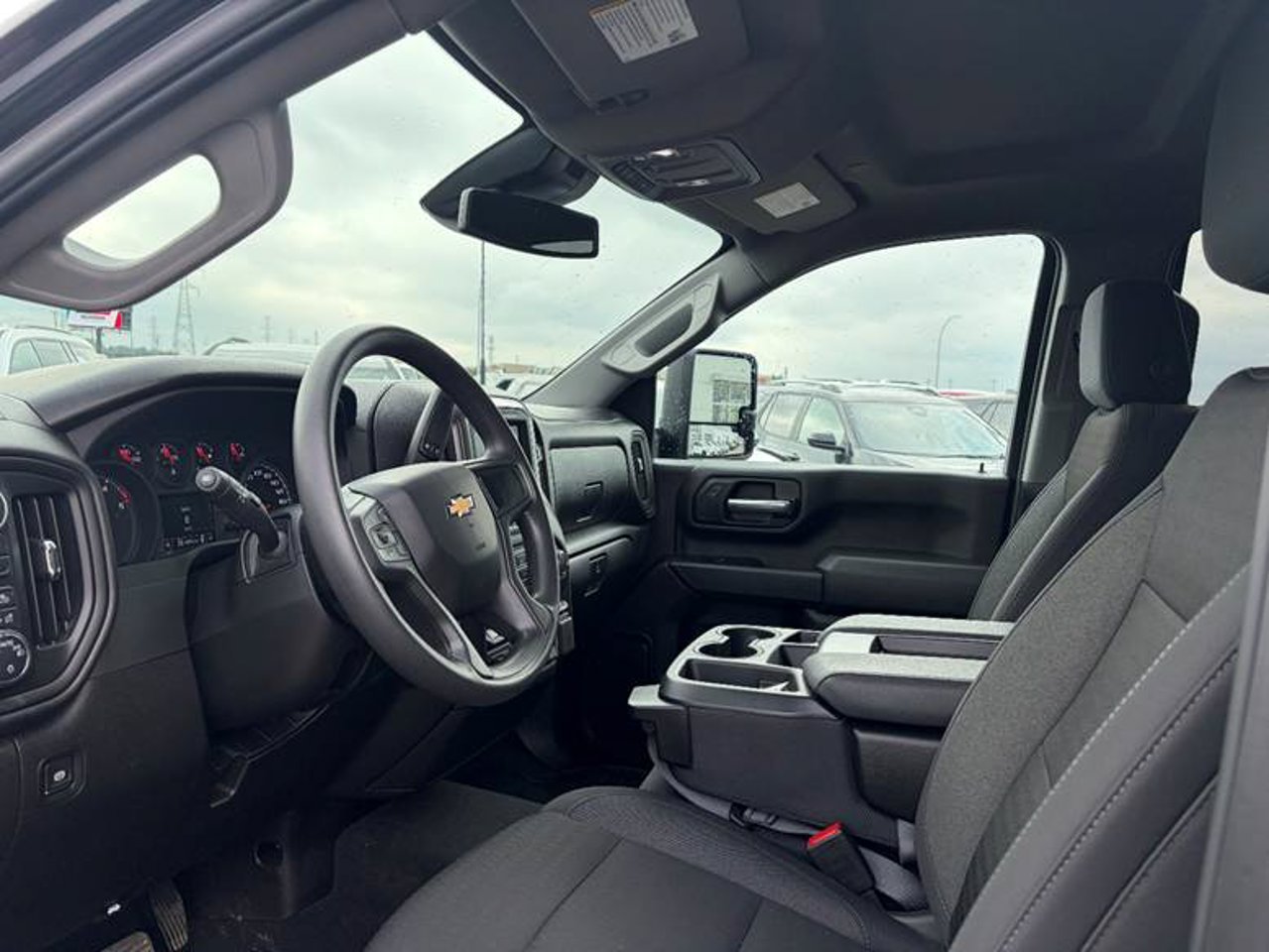 2025 Chevrolet Silverado 2500HD 4WD Crew Cab 159 Custom Black Sherwood Park - photo #5