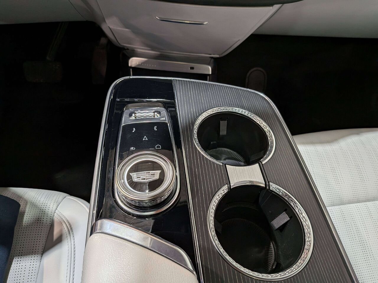 2024 Cadillac LYRIQ 4dr Sport w/1SF Black Val-David - photo #29