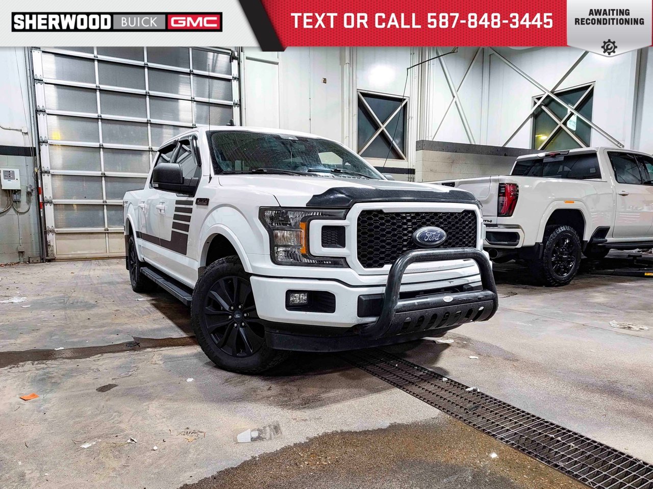 2019 Ford F-150 XLT 4WD SuperCrew 5.5' Box White Sherwood Park - photo #0