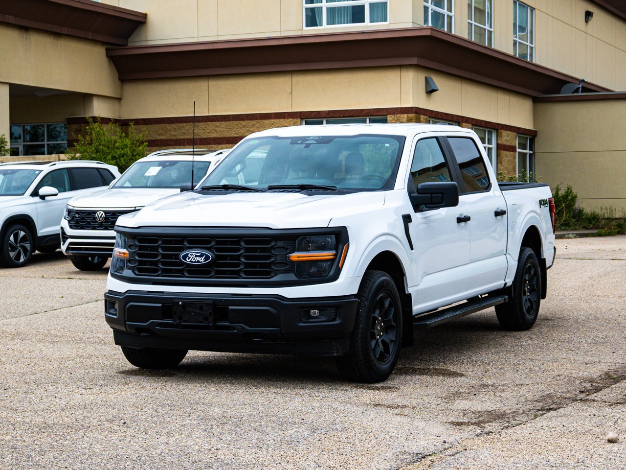 2024 Ford F-150 STX 4WD SuperCrew 5.5' Box White Sherwood Park - photo #3