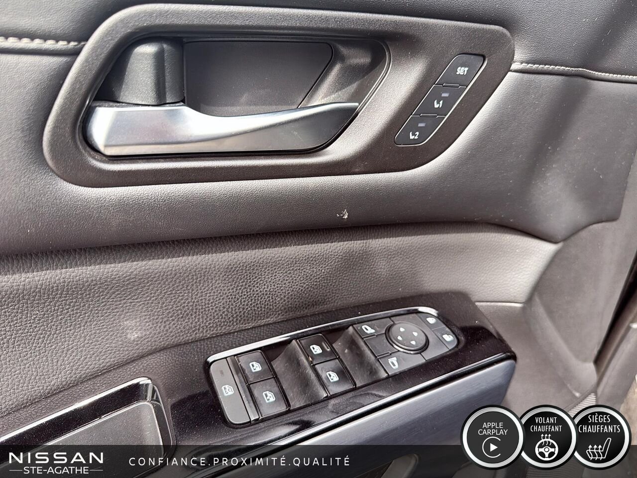 2022 Nissan Pathfinder SL TI | ENSEMBLE PRIVILÈGE | CUIR | TOIT PANORAMIQUE | BOSE Black Saint-Jérôme - photo #14