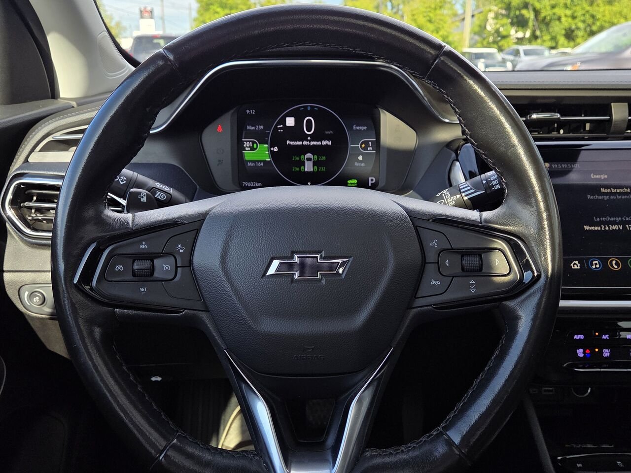 2022 Chevrolet Bolt EUV Premier Black Granby - photo #14