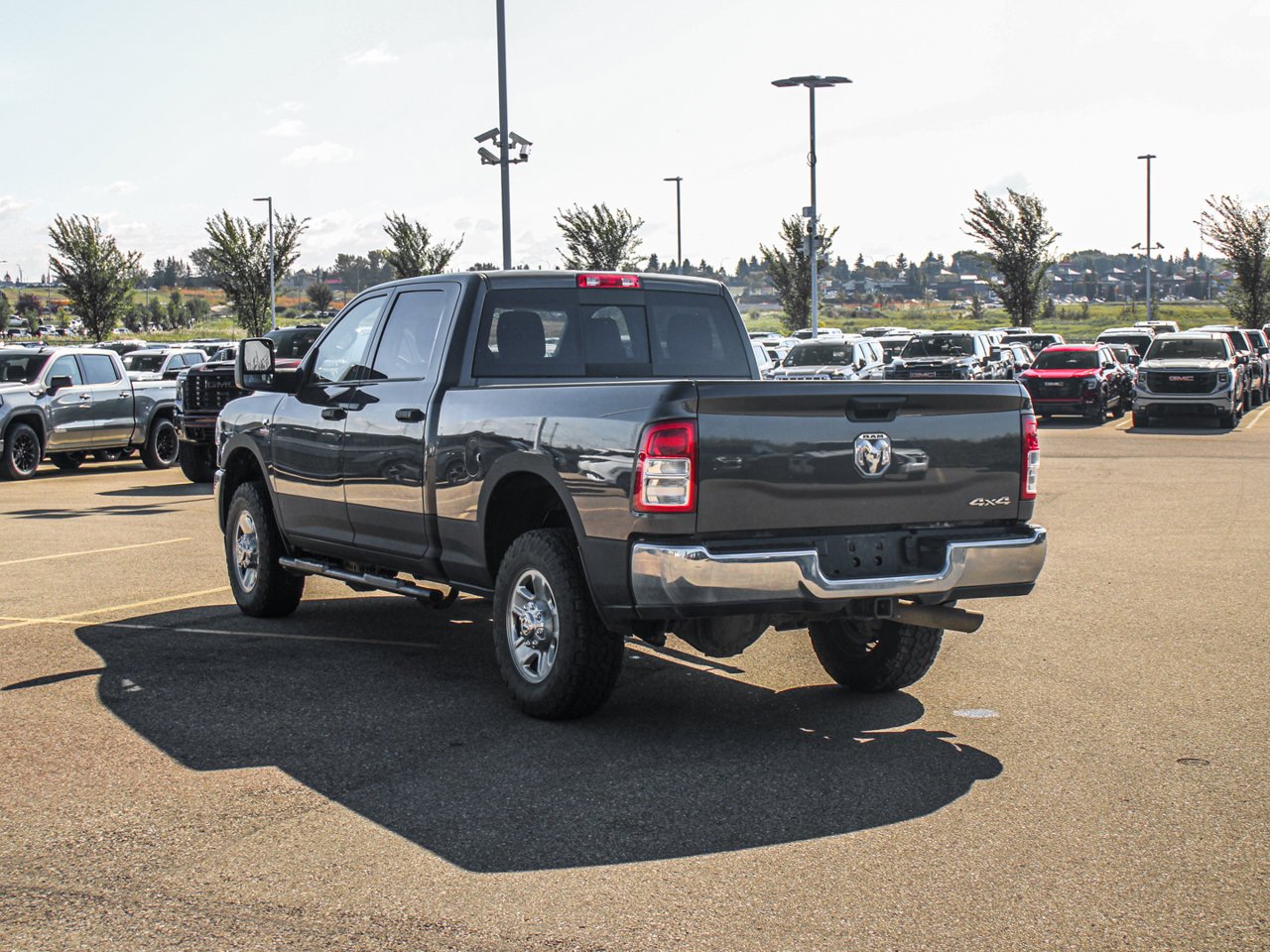 2024 Ram 3500 Tradesman 4x4 Crew Cab 6'4 Box Grey Sherwood Park - photo #5