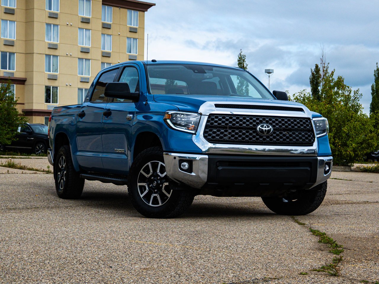 2019 Toyota Tundra 4x4 Crewmax SR5 Plus 5.7L Blue Sherwood Park - photo #1