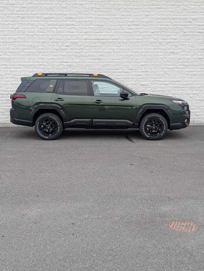 SUBARU Outback WILDERNESS 2026 Émeraude foncé nacré Saint-Hyacinthe - photo #2