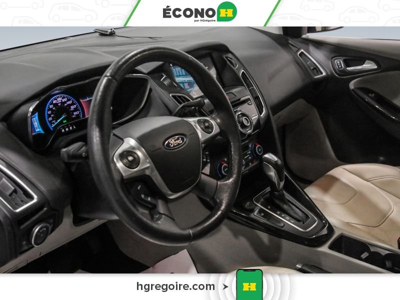 2018 Ford Focus White Laval - photo #9