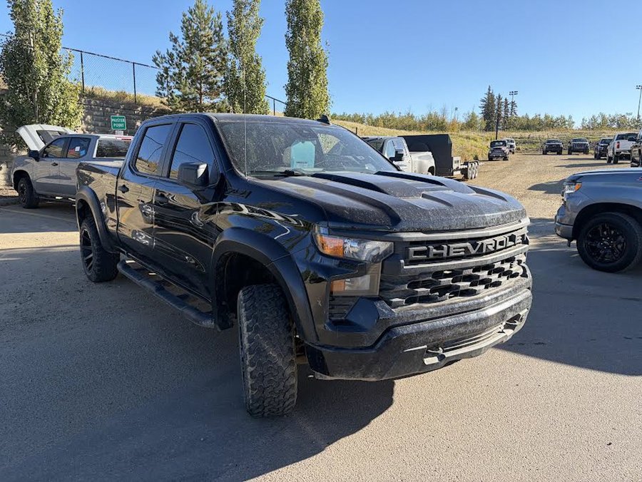 2022 Chevrolet Silverado 1500 Custom Trail Boss 5.3L | Aftermarket Wheels Black