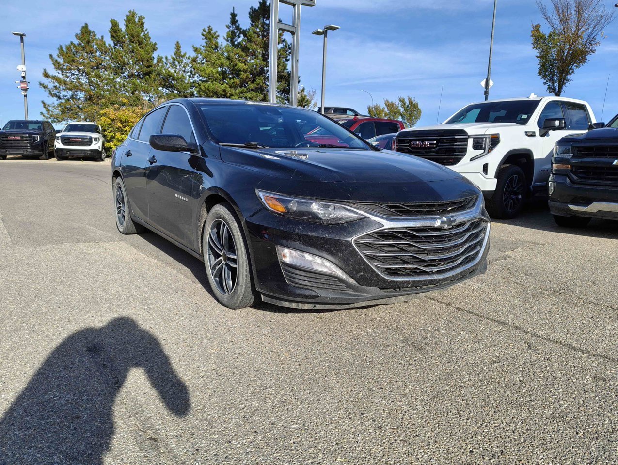 2019 Chevrolet Malibu 4dr Sdn LT w/1LT Black Sherwood Park - photo #2
