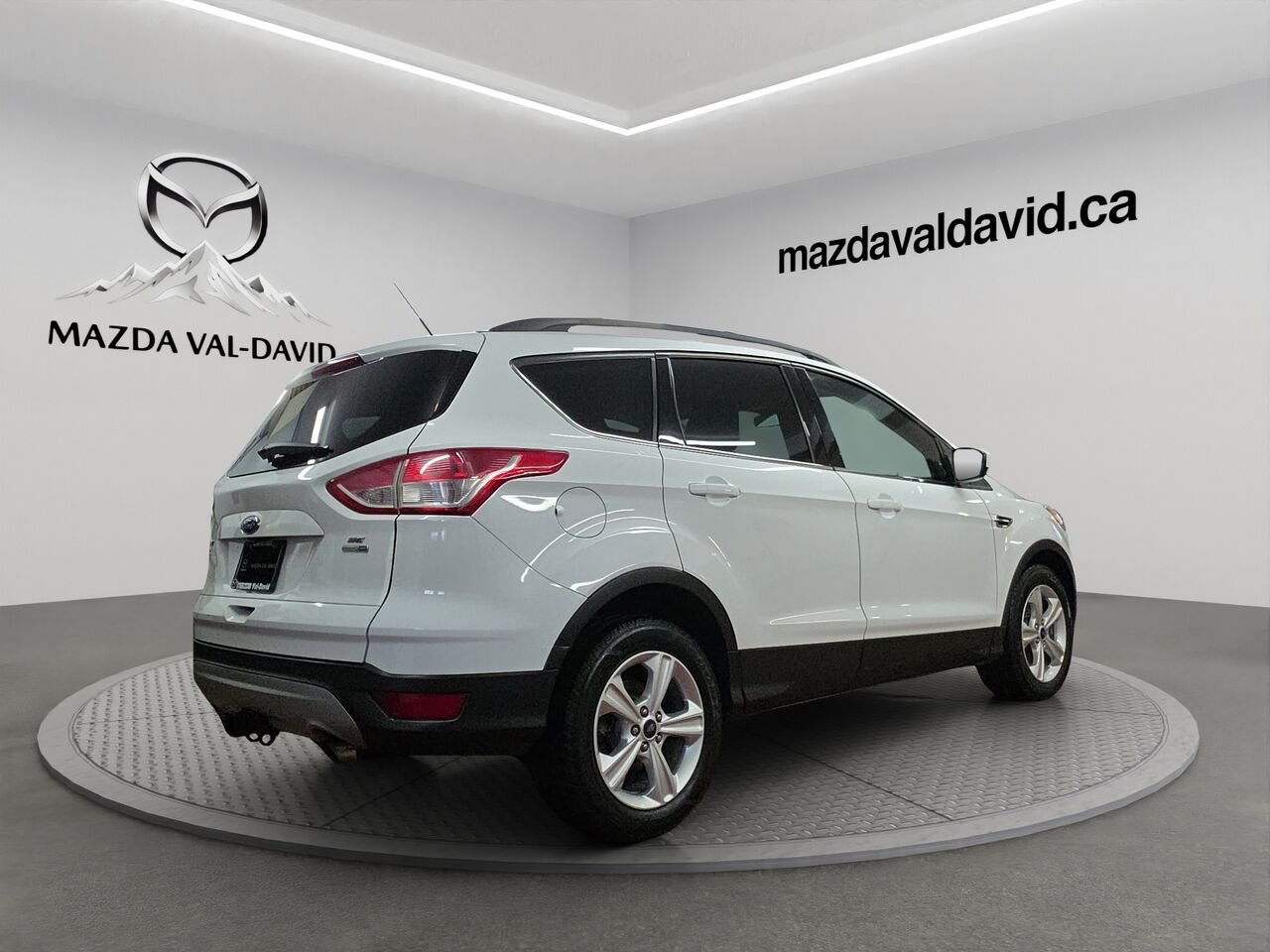 2015 Ford Escape SE, AWD White Val-David - photo #5