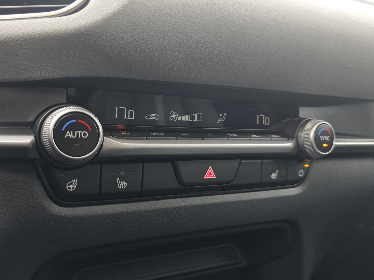 Mazda CX-30 GT, traction intégrale, sièges en cuir, caméra 360°, toit ouvrant, Bose 12 HP, affichage tête 2026 Bleu cristal foncé mica Val-David - photo #25
