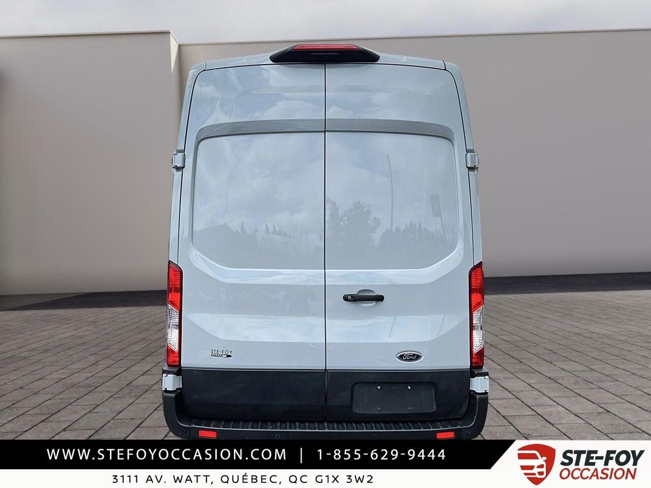 2022 Ford E-Transit Toit surélevé White Québec - photo #2