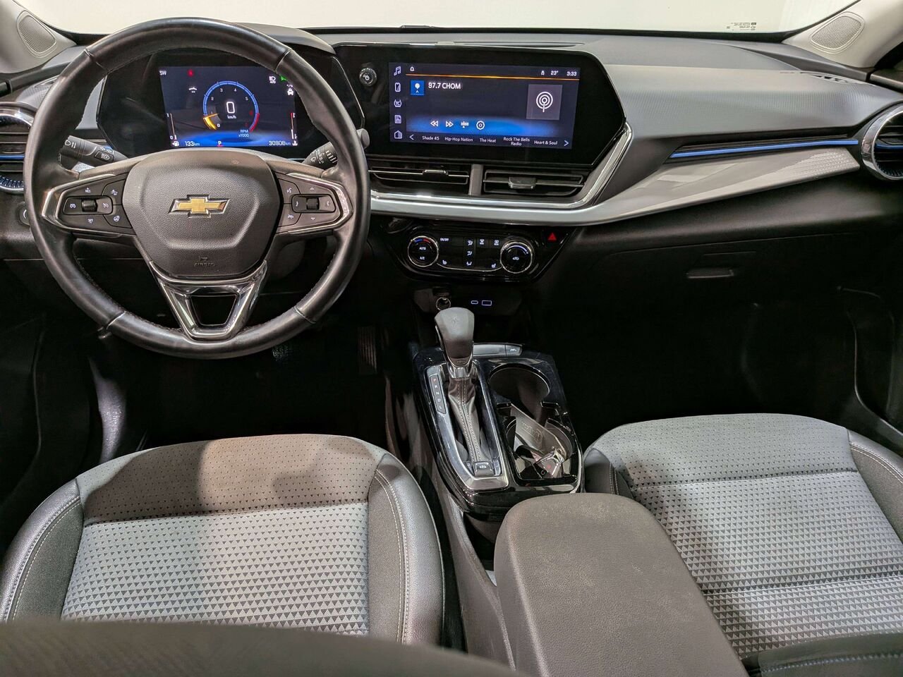 2025 Chevrolet Trax FWD 4dr LT White Val-David - photo #30